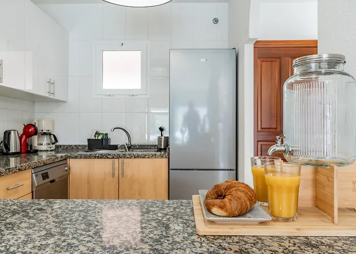 Sunset Hideaway-roque Del Conde